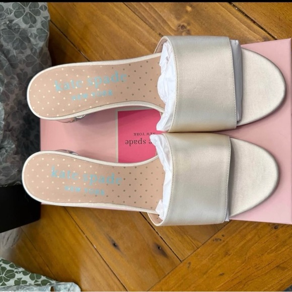 NWT Kate Spade White Satin Slide Sandals - Picture 5 of 8